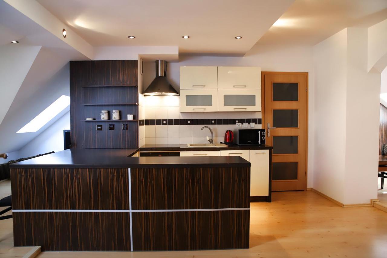 Lovely Apartment In City Center Of Jelenia Gora. Buitenkant foto